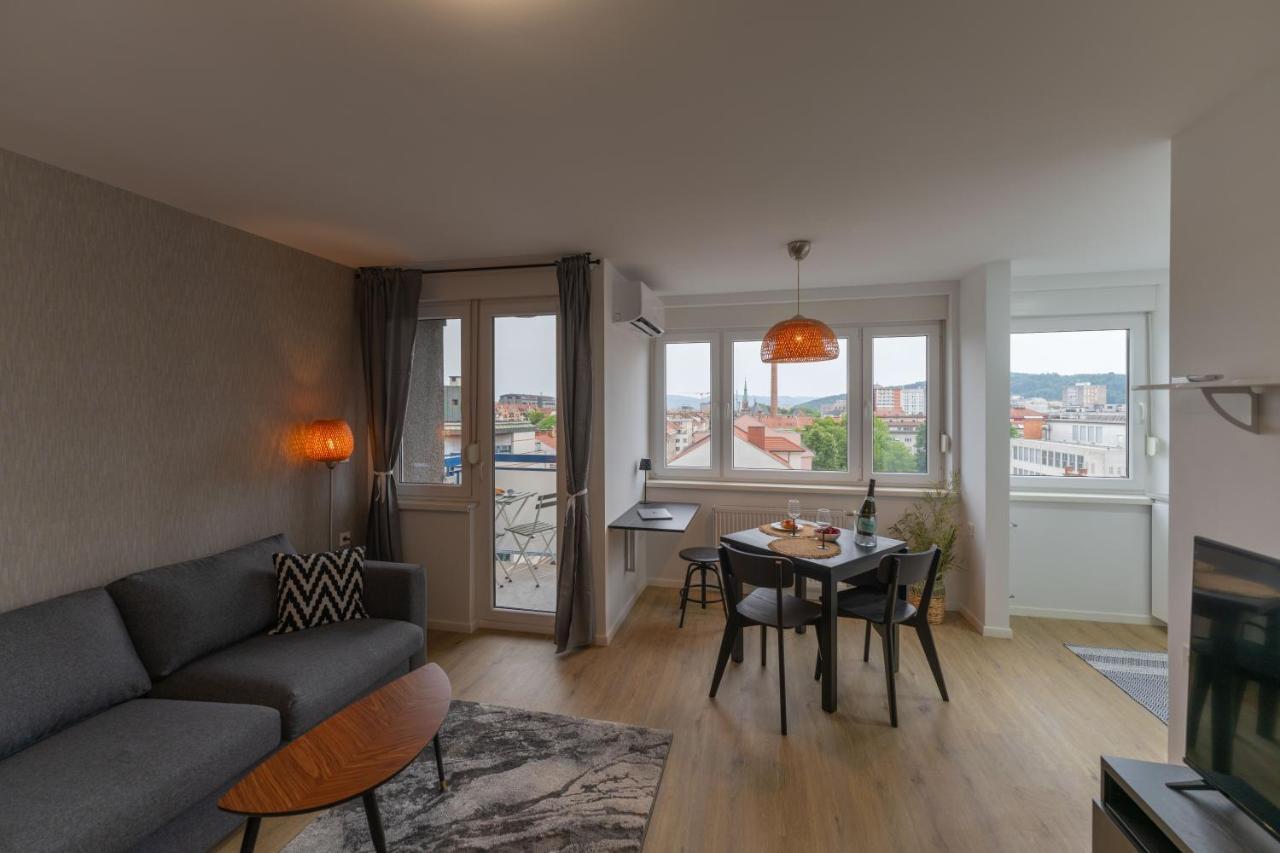Elegant Tour As Studio Gilly With Open Views And A Balcony In The Center Lubiana Esterno foto