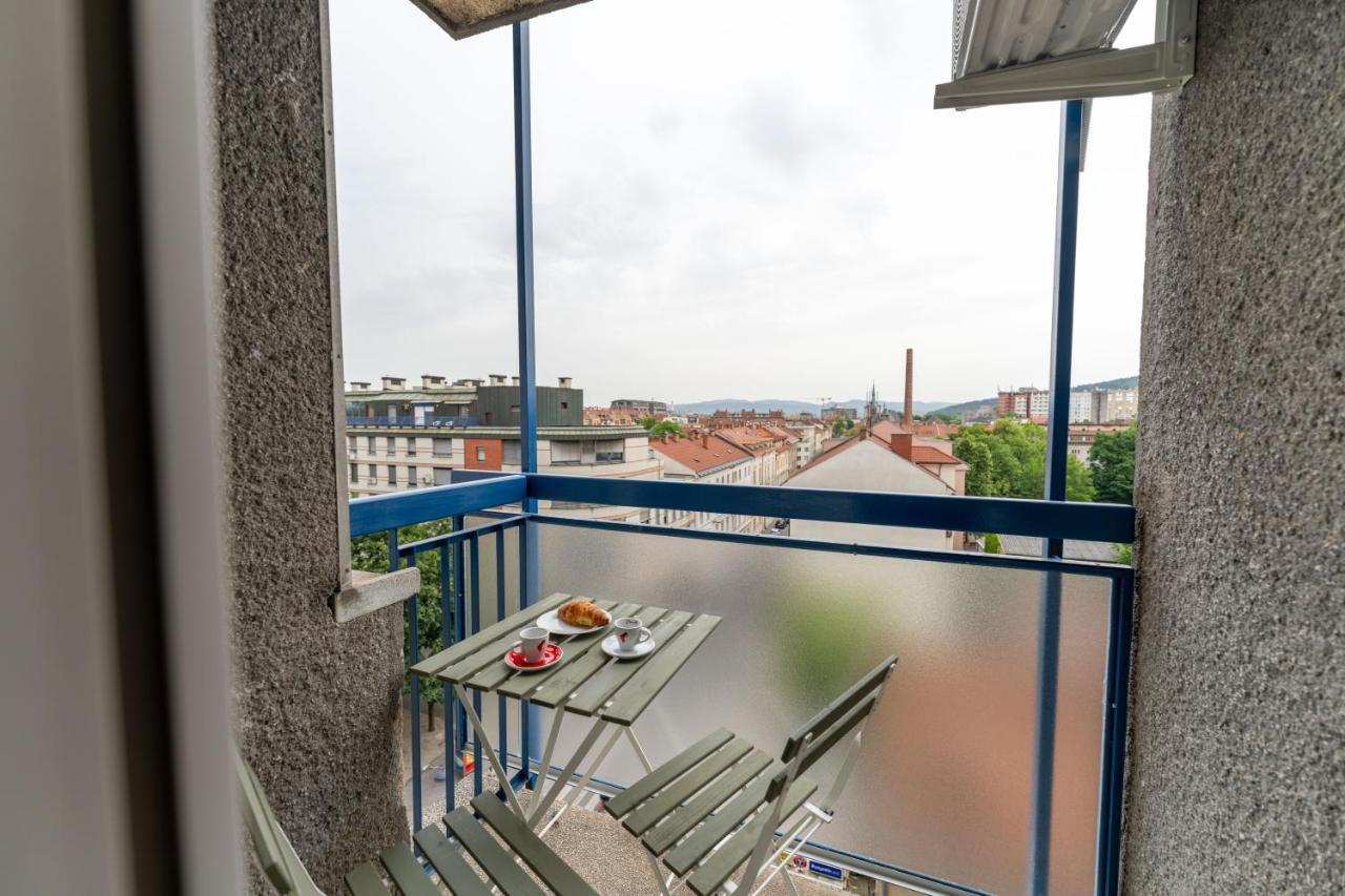 Elegant Tour As Studio Gilly With Open Views And A Balcony In The Center Lubiana Esterno foto